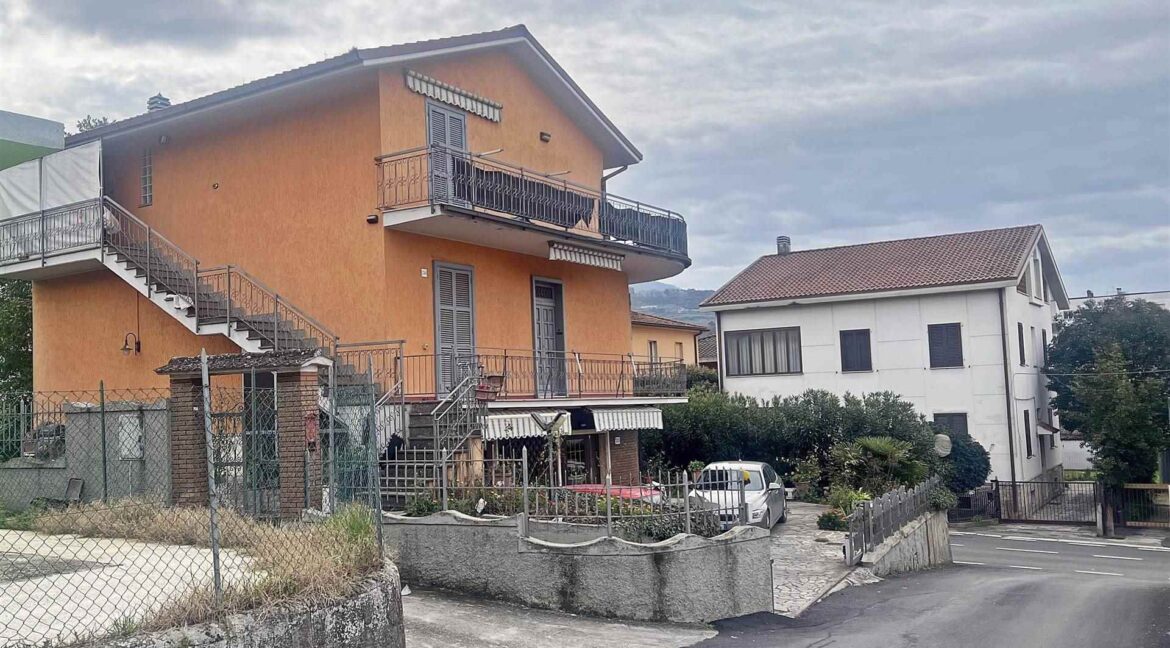 FACCIATA
